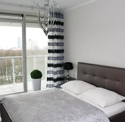 Apartamenty I.M.A Towarowa Апартаменты Познань