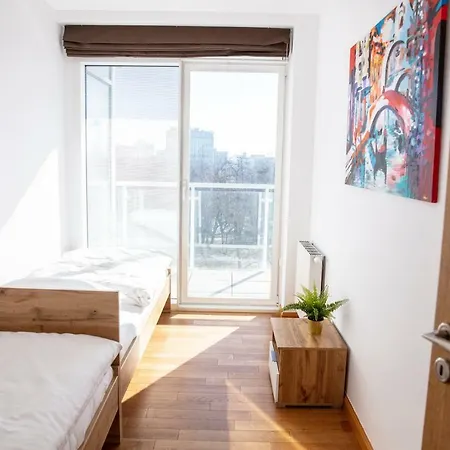 Apartamenty I.M.A Towarowa * Познань